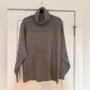 Free people turtleneck tunic sweater (size XS)